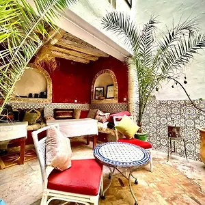  Albergue Youth & Social Travel